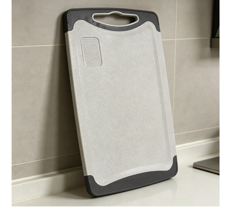 QJ4006 Wheat Straw +TPR Plastic Chopping Board/ Kitchen Cutting Board with Garlic Grinder & Hanging